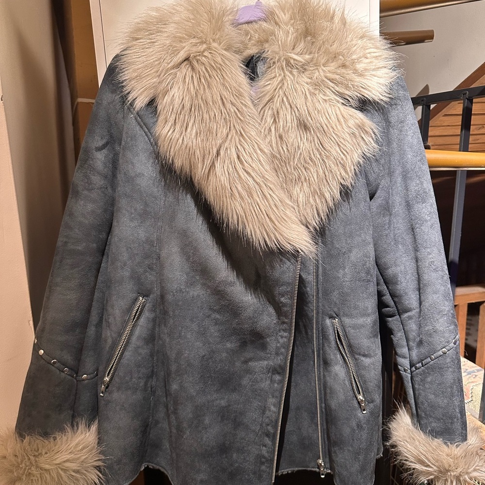 Elegant Gray Faux Fur Women's Jacket